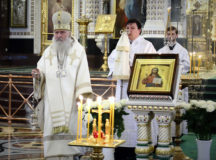 В Храме Христа Спасителя совершена панихида по погибшим работникам строительной отрасли