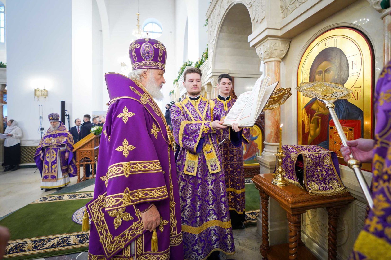 храм сретения в жулебино