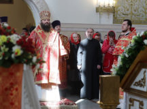 Престольный праздник молитвенно отметили в храме блаженной Матроны Московской в Дмитровском