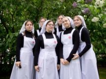 Благотворительный фестиваль «Белые крылья» прошел в Марфо-Мариинской обители милосердия