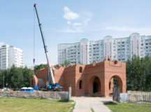 Началось строительство приходского дома при храме Усекновения Главы Иоанна Предтечи в поселке Северный