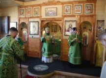 Архиерейское богослужение состоялось в храме преподобного Александра Свирского в Грайворонове