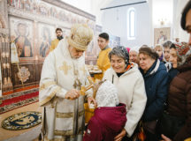 Епископ Верейский Пантелеимон совершил Литургию в храме Калужской иконы Божией Матери в Теплом Стане