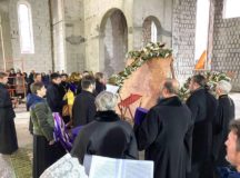 Состоялось освящение накупольных крестов для храма великомученика Георгия Победоносца в Зеленограде