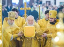 Предстоятель Русской Церкви совершил великое освящение храма Живоначальной Троицы при бывшем приюте Бахрушиных