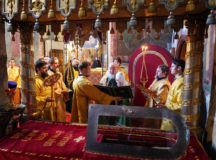 Предстоятель Русской Церкви совершил Литургию в Успенском соборе Московского Кремля в день памяти святителя Петра Московского