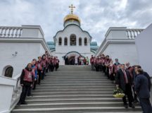 Молодежь Южного викариатства приняла участие в великом освящении храма в Братееве