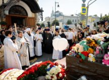 Митрополит Воскресенский Григорий совершил Литургию и панихиду на Аланском подворье в 20-ю годовщину теракта в Беслане