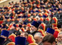 Святейший Патриарх Кирилл: Благодарю всех священнослужителей и мирян, которые объединяются ради поддержки воинов