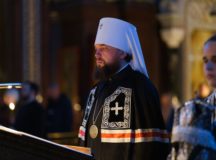 Митрополит Звенигородский Арсений совершил чтение Великого покаянного канона прп. Андрея Критского в Храме Христа Спасителя