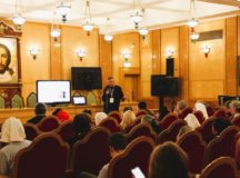 Сессия по помощи бездомным людям состоялась в рамках рамках XII Общецерковного съезда по социальному служению