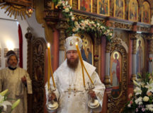 Епископ Воскресенский Савва освятил храм Живоначальной Троицы в селе Троицкое Одинцовского района