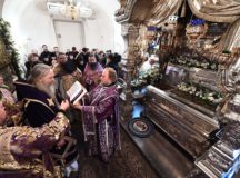 В праздник обретения мощей блж. Матроны Московской председатель Синодального отдела по монастырям и монашеству совершил Литургию в Покровском монастыре