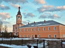 Зосимовой пустыни переданы в собственность приходской дом с пристройкой и другие здания