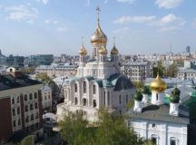 В храме Новомучеников есть важный элемент преемственности