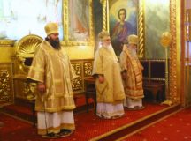 Архиерейское служение в Богоявленском кафедральном соборе в день памяти святителя Алексия Московского