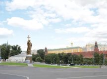 Митрополит Крутицкий Ювеналий возглавит торжества по случаю Дня Крещения Руси в Москве