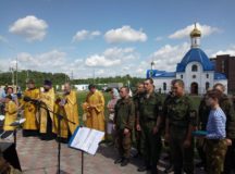 При участии прихода пророка Божия Илии в Северном Бутове состоялись районные торжества по случаю Дня ВДВ