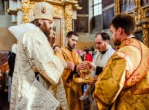 Епископ Бронницкий Парамон рукоположил диакона для храма благоверных князей Бориса и Глеба в Дегунине