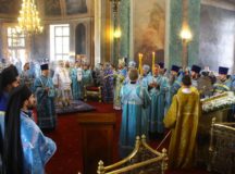 Митрополит Истринский Арсений совершил Литургию в день престольного праздника храма свт. Мартина исповедника в Алексеевской Новой Слободе