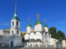 Храму Живоначальной Троицы в Листах передано здание
