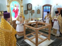 Епископ Дмитровский Феофилакт освятил храм Живоначальной Троицы в Воронцове