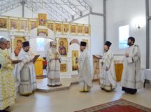 Освящен временный храм святых равноапостольных князя Владимира и княгини Ольги в Черемушках