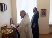 В Центре здоровья детей Минздрава освящена молитвенная комната