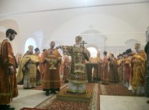 Совершен чин малого освящения храма Воскресения Словущего в Барашах