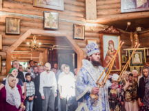 Епископ Бронницкий Фома совершил Литургию в храме Живоначальной Троицы в Чертанове