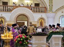 Епископ Павлово-Посадский Фома совершил Литургию в храме блгв. кн. Игоря Черниговского в Переделкине