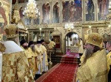 В день памяти святителей Московских архиепископ Каширский Феогност совершил Литургию в Успенском соборе Московского Кремля