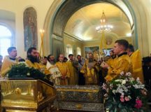 Завершилось пребывание в Москве пояса святителя Иоанна Шанхайского