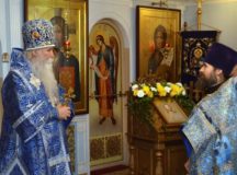 Епископ Дмитровский Феофилакт совершил Литургию в храме Иверской иконы Божией Матери в Беляеве