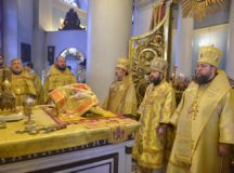 Митрополит Волоколамский Иларион: Будем всей своей жизнью нести Христа окружающим нас людям