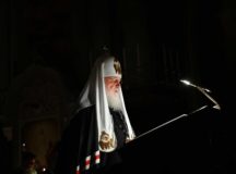 В понедельник первой седмицы Великого поста Святейший Патриарх Кирилл совершил повечерие с чтением Великого канона прп. Андрея Критского в Храме Христа Спасителя