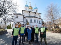 Новоспасский монастырь и молодежное движение «Православные добровольцы» окажут помощь людям старшего поколения