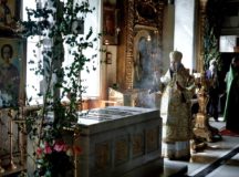 В 30-ю годовщину интронизации Святейшего Патриарха Алексия II состоялась панихида в Богоявленском кафедральном соборе