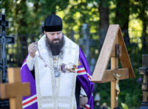 Наместник Троице-Сергиевой лавры совершил панихиду по приснопамятному игумену Тихону (Барсукову)