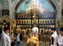 На 40-й день кончины протоиерея Николая Дятлова состоялись заупокойные богослужения