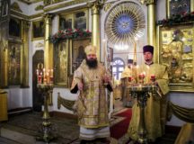 Епископ Наро-Фоминский Парамон совершил Литургию в храме Владимирской иконы Божией Матери в Куркине