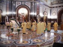 В праздник Обрезания Господня митрополит Дионисий совершил Литургию в Храме Христа Спасителя