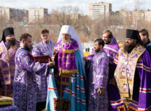 Освящены кресты для строящегося храма равноапостольных Мефодия и Кирилла в Ростокине