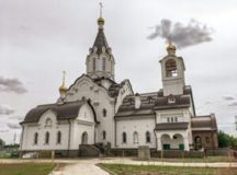 Введен в эксплуатацию храм равноапостольных Константина и Елены в Митине