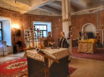 Состоялось малое освящение придела Двенадцати апостолов собора Всемилостивого Спаса бывшего Скорбященского монастыря