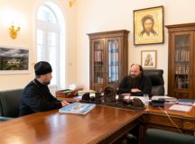Председатель Финансово-хозяйственного управления провел рабочие совещания с настоятелями московских храмов