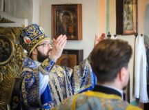 Престольный праздник отметили в храме Владимирской иконы Божией Матери в Куркине