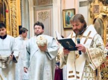 В праздник Преображения Господня епископ Одинцовский Фома совершил Литургию в Богоявленском кафедральном соборе