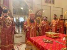 В храме великомученика Димитрия Солунского в Хорошеве молитвенно отметили престольный праздник