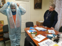 Епархии расширяют помощь в ковид-госпиталях: открылись новые горячие линии и курсы для священников. Информационная сводка от 10 декабря 2021 года